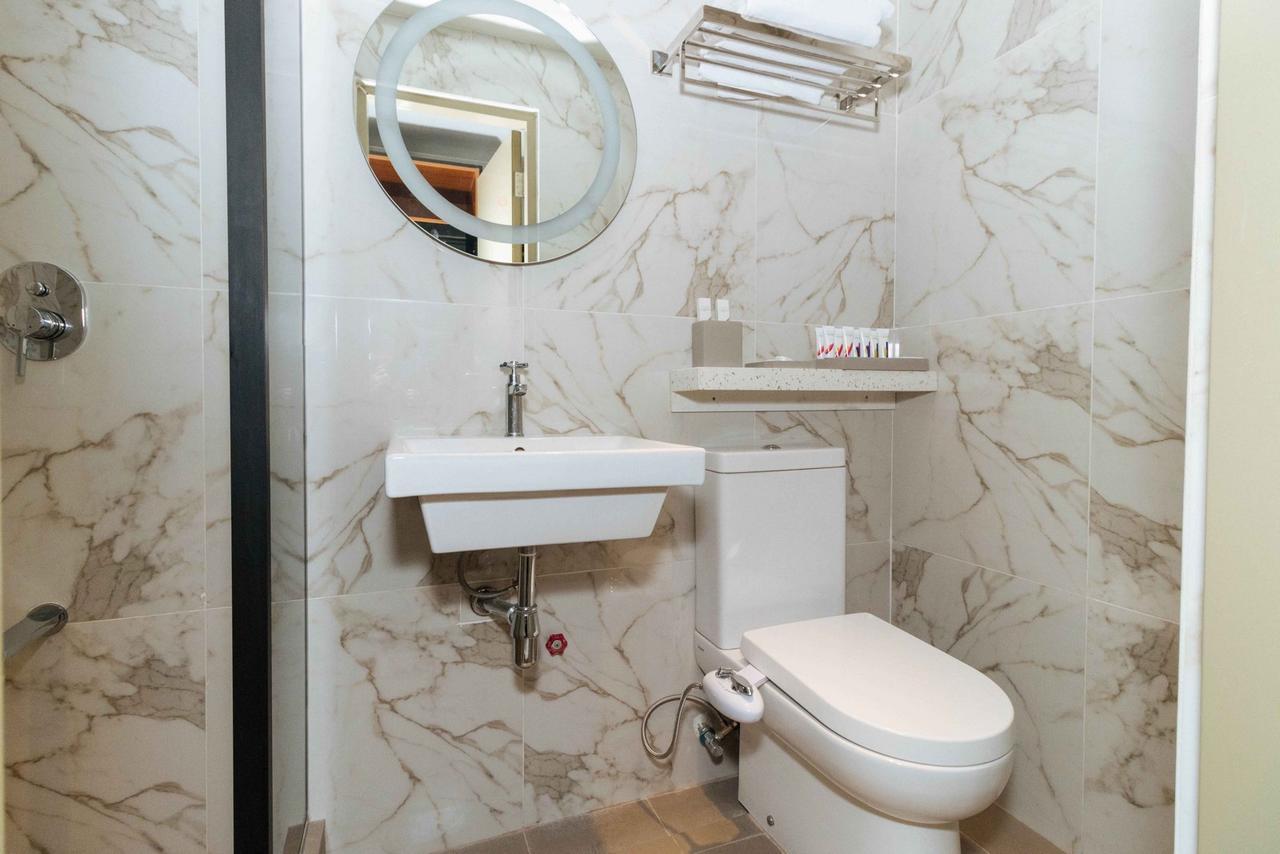 Reddoorz Premium Near Ust Hospital Hotel Manila Eksteriør billede